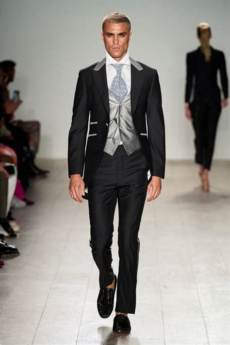 prada kime ait|Elegant Suits for Men .